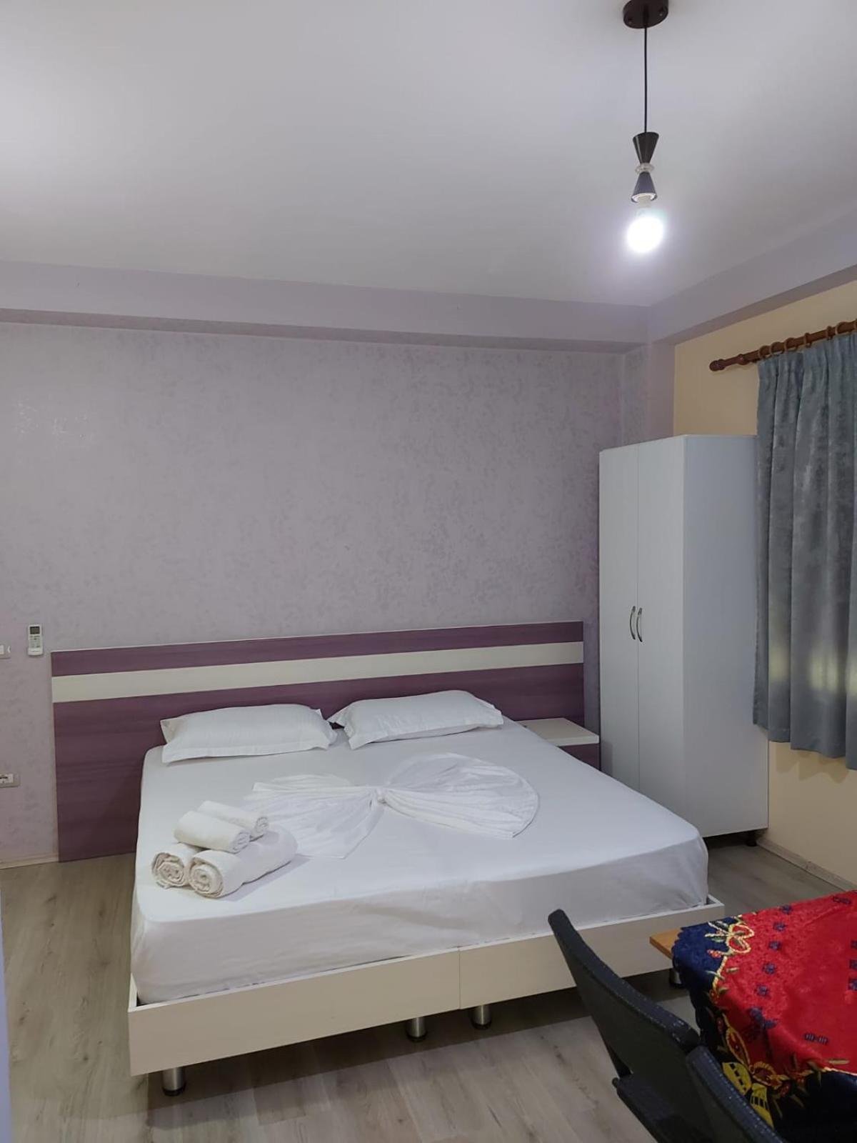 Vila Green Relax Vlorë エクステリア 写真