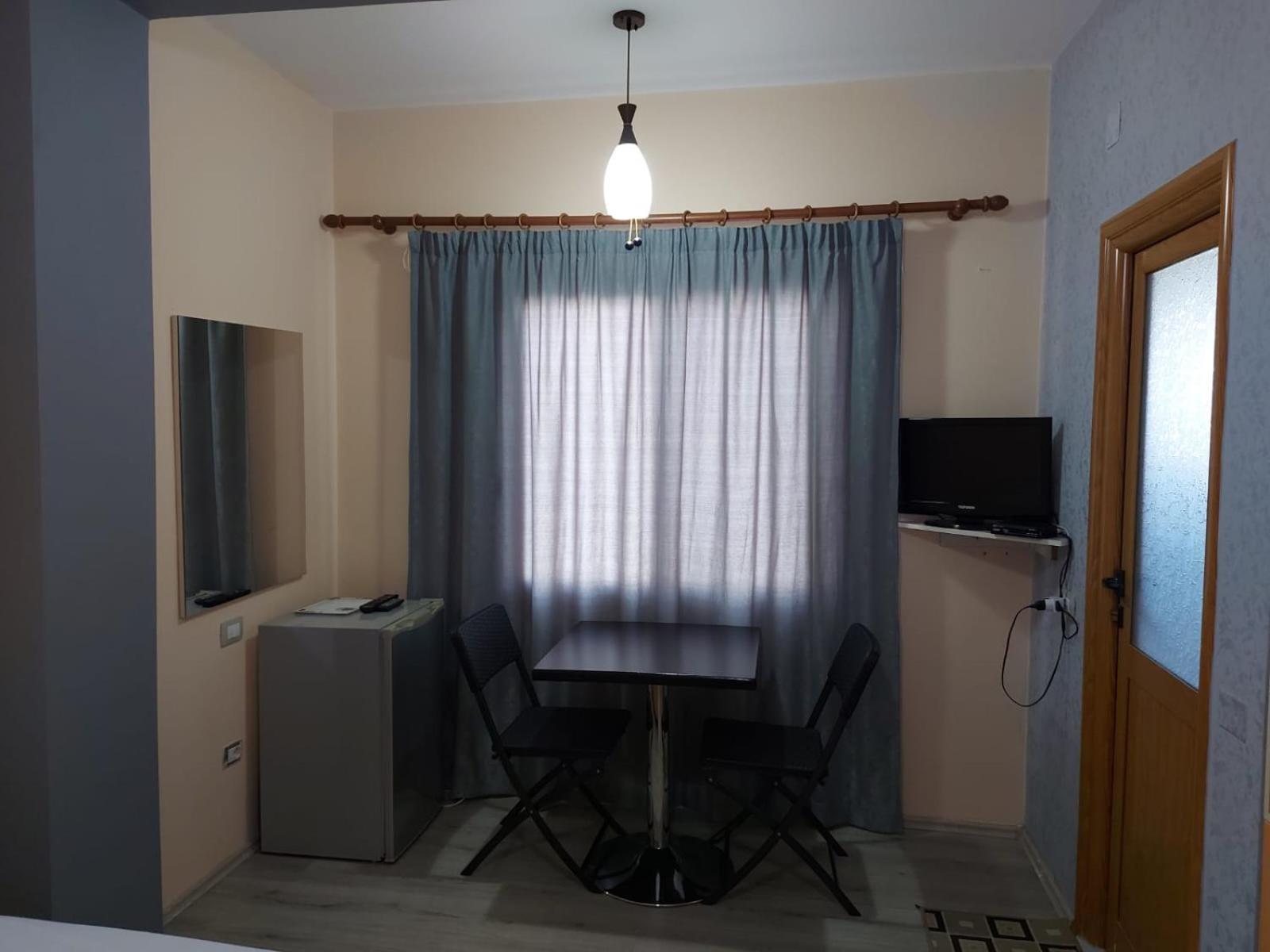 Vila Green Relax Vlorë エクステリア 写真