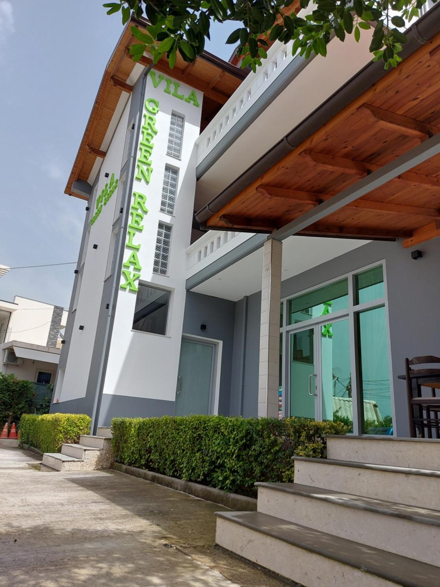 Vila Green Relax Vlorë エクステリア 写真