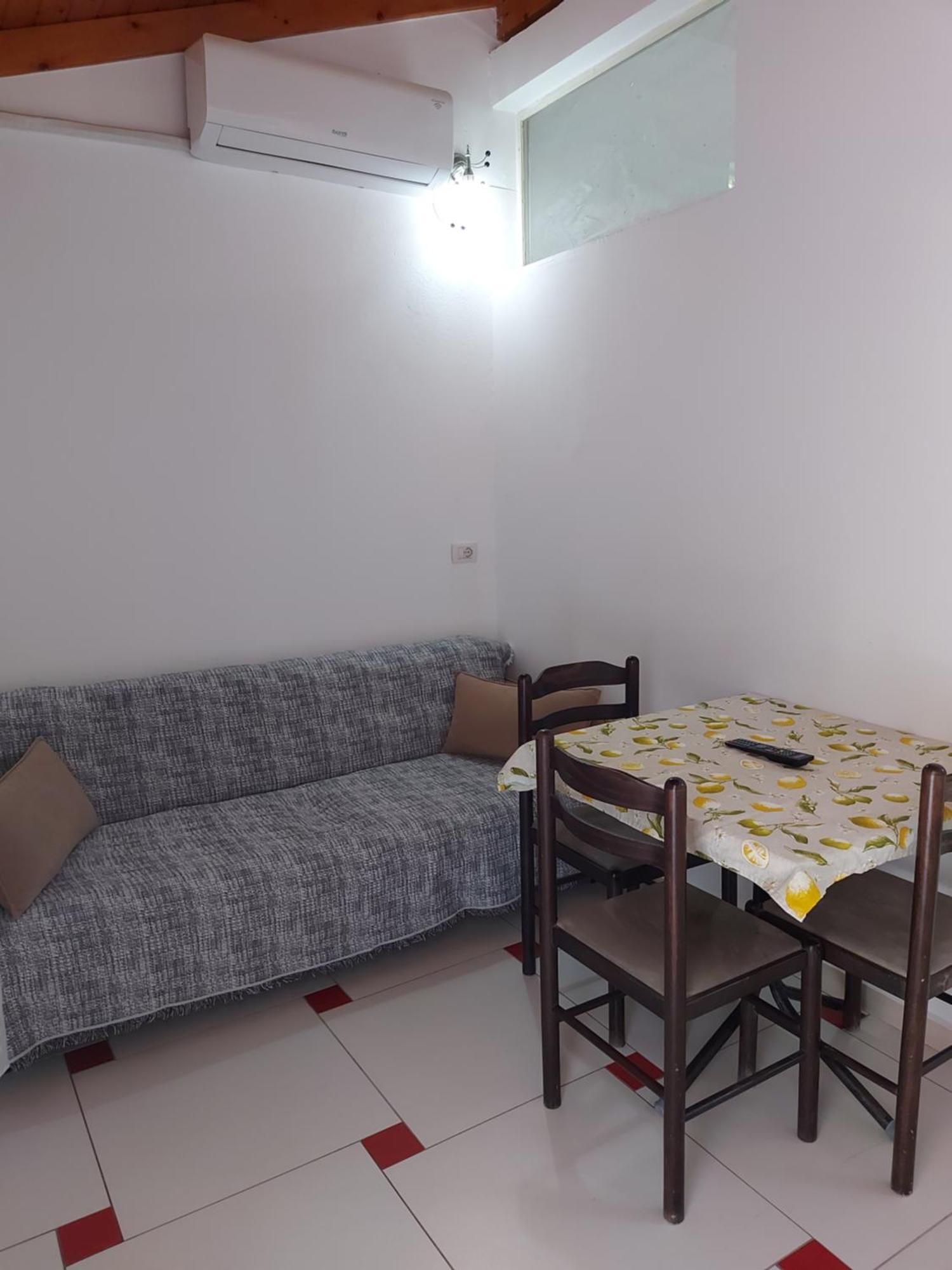 Vila Green Relax Vlorë エクステリア 写真